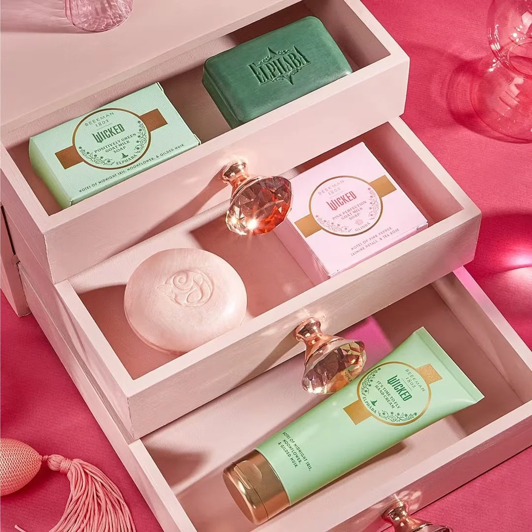 Beekman 1802 x Wicked Collection — EXTRA MAGIC MINUTES